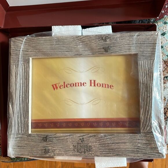 Disney Vacation Club Member Cruise Picture Photo Frame Welcome Home 2016 NIB 9x7 - Picture 7 of 12